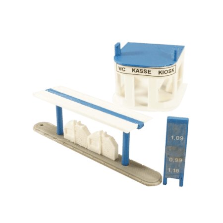 Spur N Tankstelle blau weiß einfach