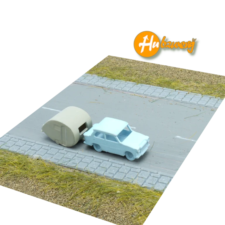 Spur N Trabant blau mit Camping ei